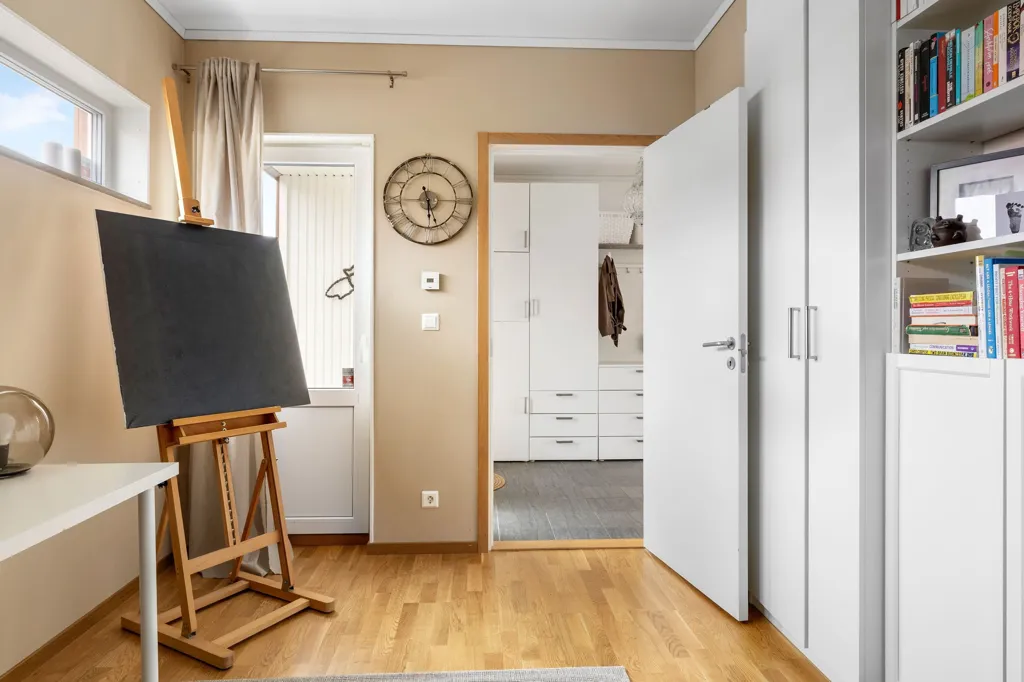 Kabinet - Duplex with Balcony in Viby Äng, Bålsta