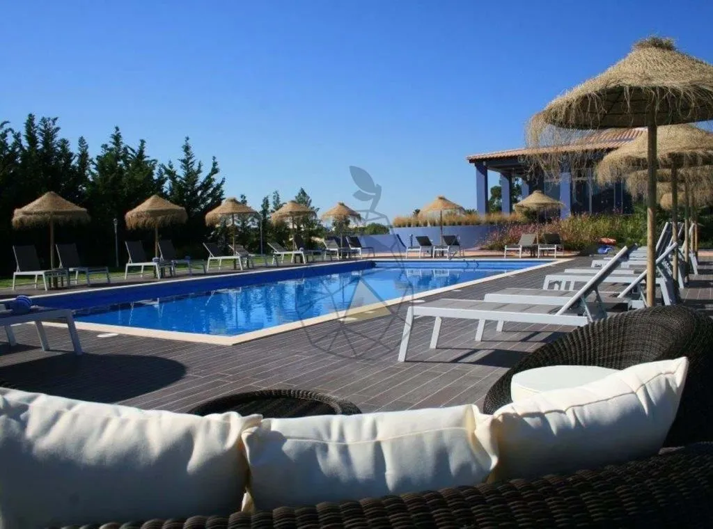Bassein - Operational Resort Hotel with Villas in Praia Da Luz