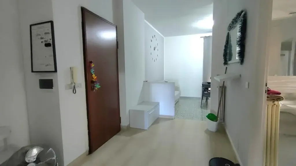 hallway_entrance