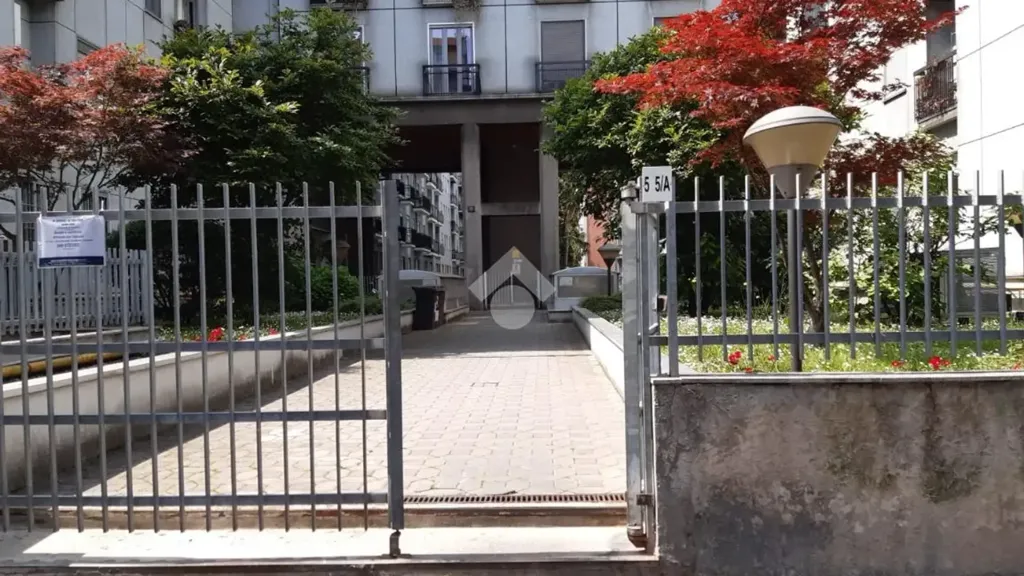 Entrée - Duplex with Balcony in Milan