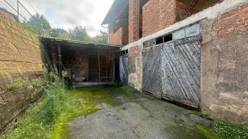 Jardin - Terraced House with Multiple Apartments in Brusnengo