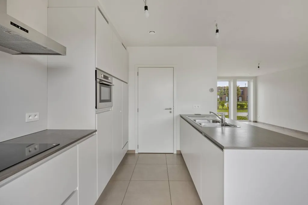 Köök - Bright Family Home with Terrace in Rumbeke