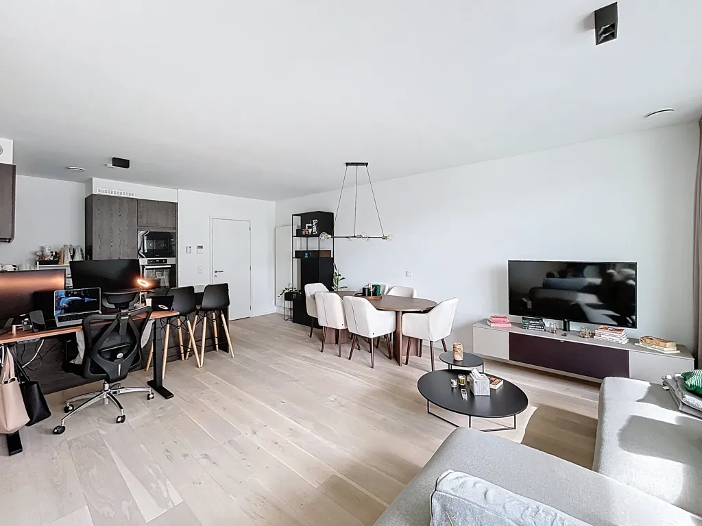 Séjour - Appartement 2 Chambres avec Vue Canal à Bruxelles