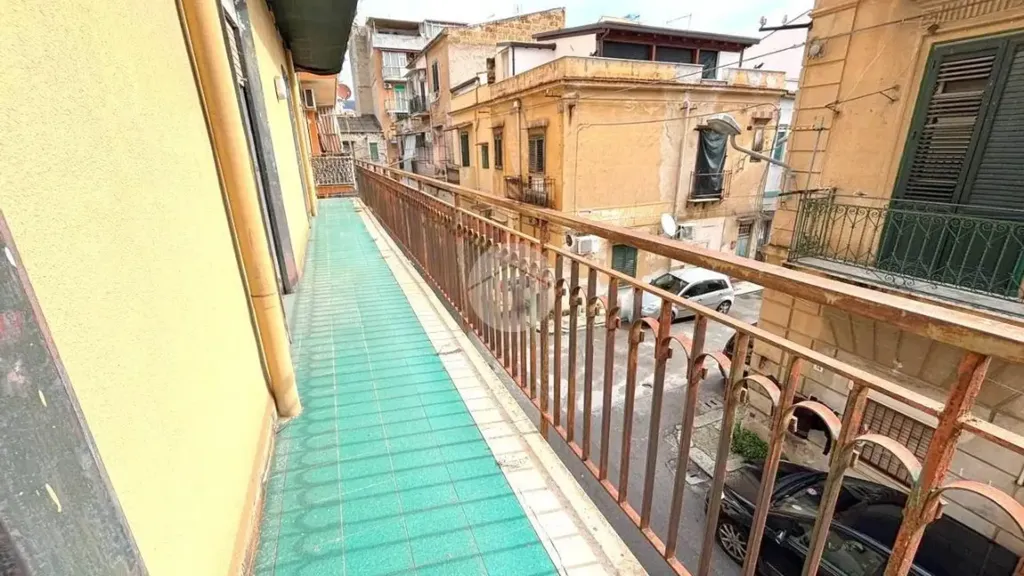 Balcon - Bright Apartment with Balcony in Palermo