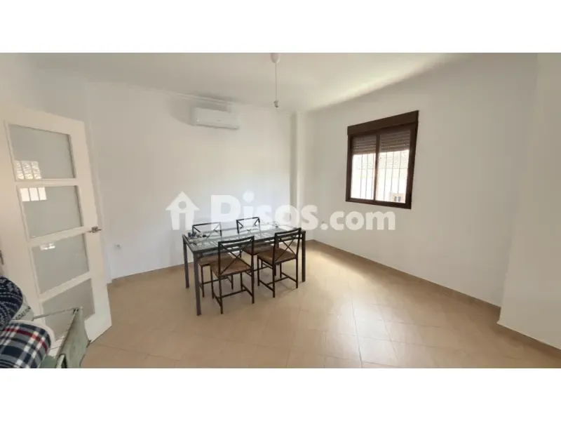 Söögituba - Semi-Detached House with Pool in Ciparsa Dunamar