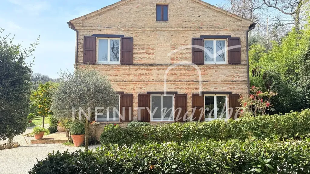 Välivaade - Rustic House with Sea View in Montecosaro