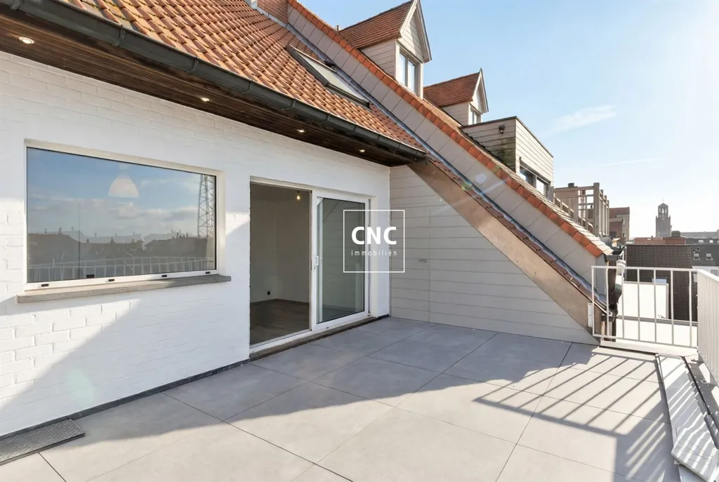 Rõdu - Triplex Apartment with Terraces in Knokke