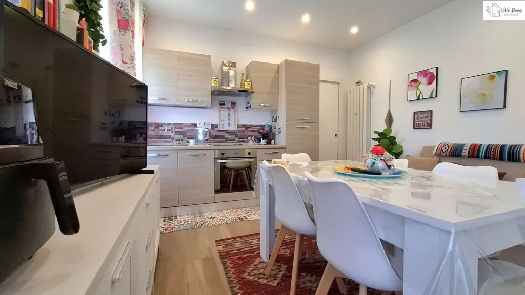 Salle à manger - Modernised Studio with Terrace in La Spezia