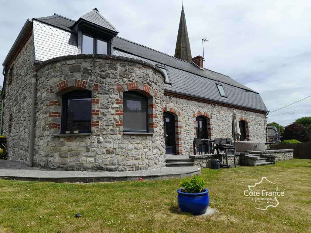 Extérieur - Maison en Pierre avec Jardin à Avesnes-La Capelle
