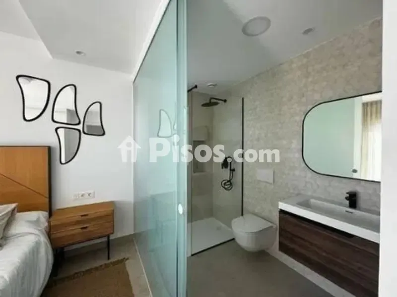 Bathrooms - Chalet with Pool in Pilar de la Horadada