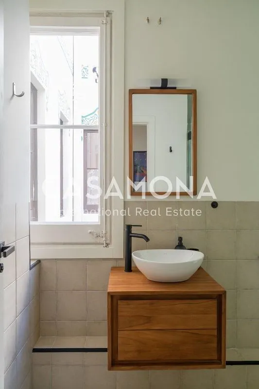 Vannitoad - Modern Flat with Garden View in Eixample