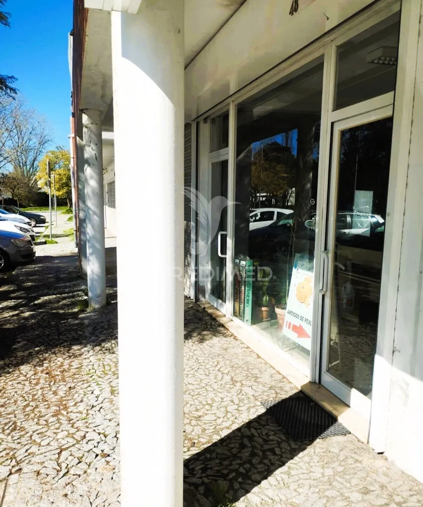 Välivaade - Commercial Space with Good Visibility in Évora