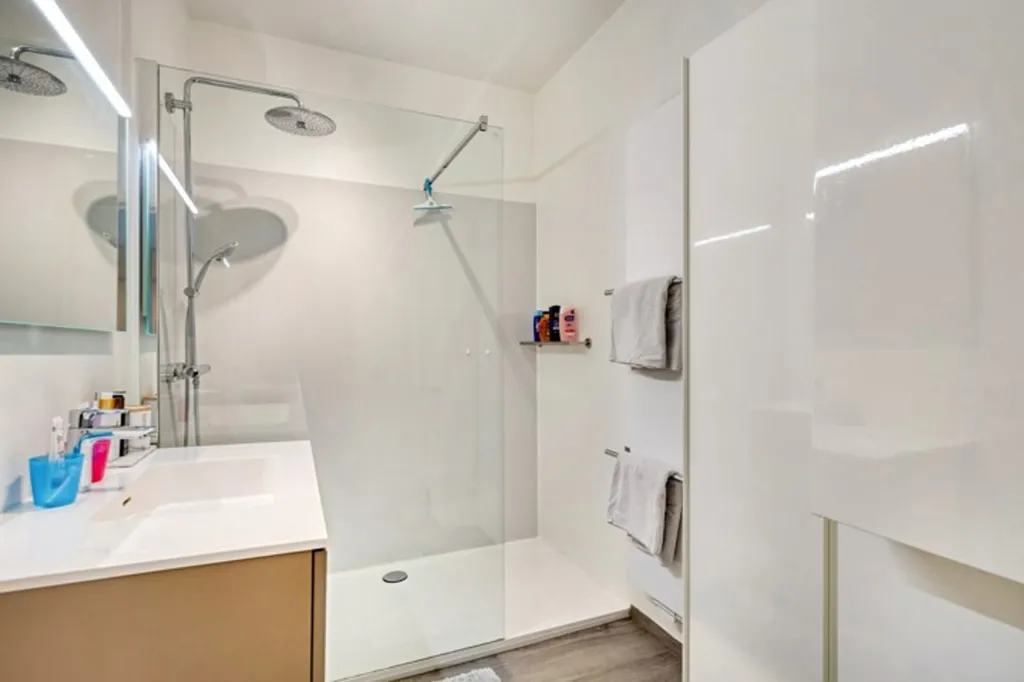 Bathrooms - Renovated Apartment with Terrace in Boechout