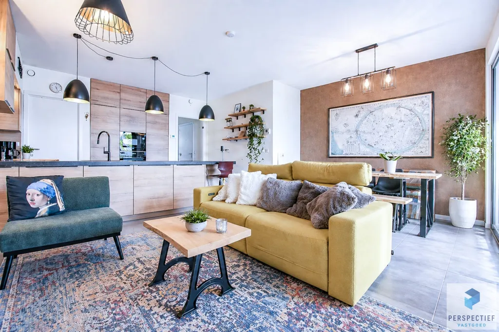 Séjour - Appartement avec Jardin et Terrasse à Proximité des Commodités