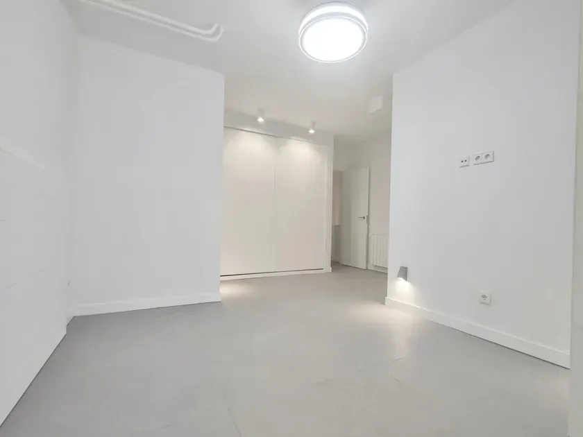 Pièces - Duplex Loft with Terrace in Niño Jesús, Madrid