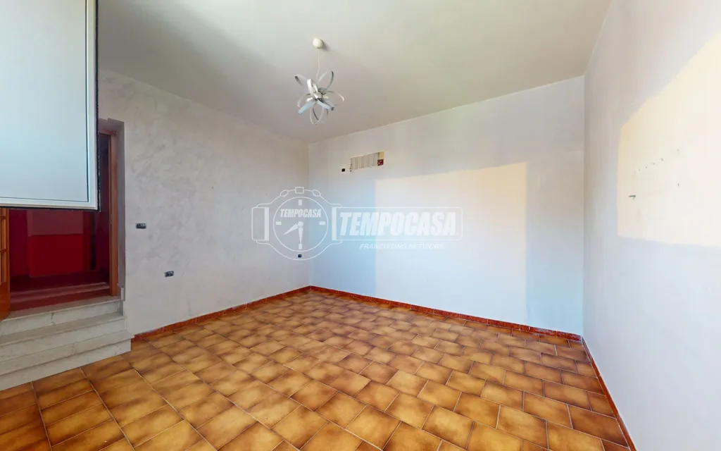 Stanze - Bright Bilocale with Balcony in Afragola