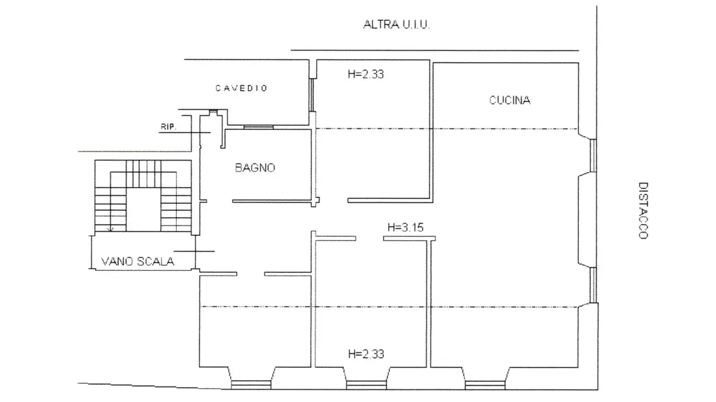 Plaan - Rear-Facing Apartment with Sea Proximity in Genoa