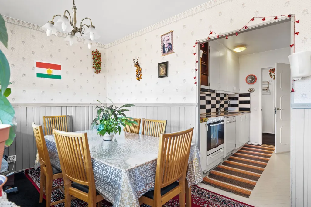 Sala da pranzo - Apartment with Large Balcony in Bosvedjan