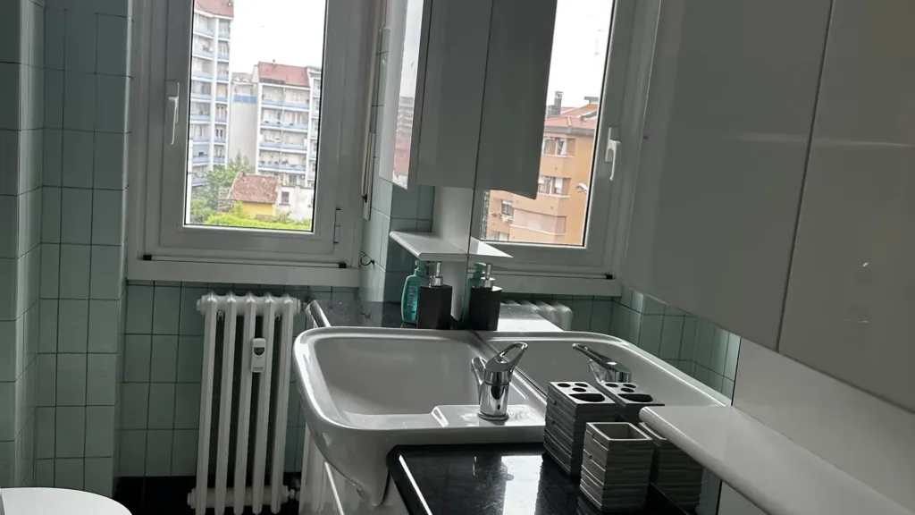 Salles de bain - Rented Apartment with Balcony in Milan