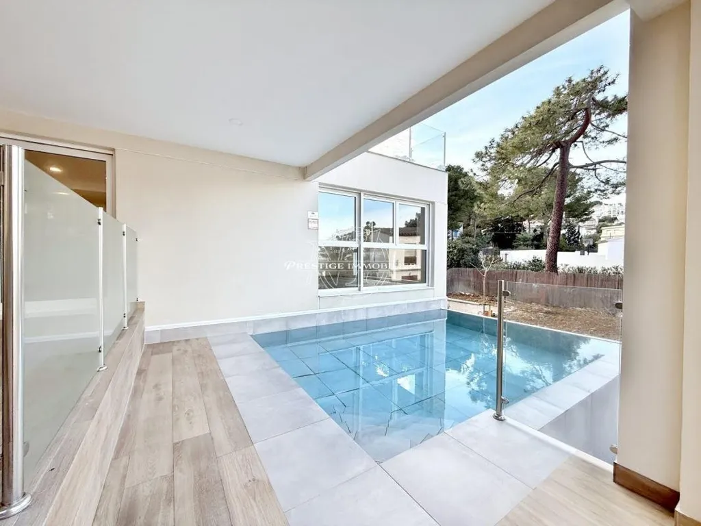 Piscine - Luxury Villa with Sea View in Llançà