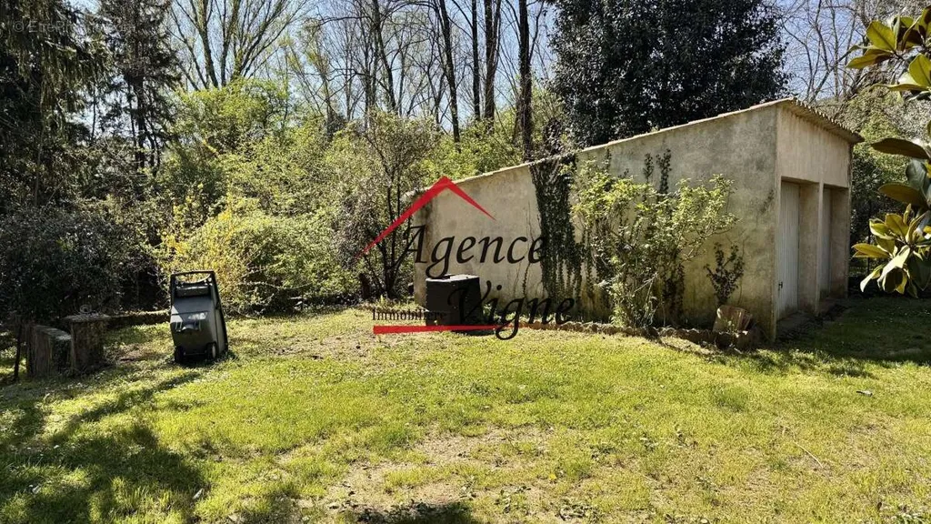Jardin - Villa Indépendante avec Piscine près du Centre-Ville