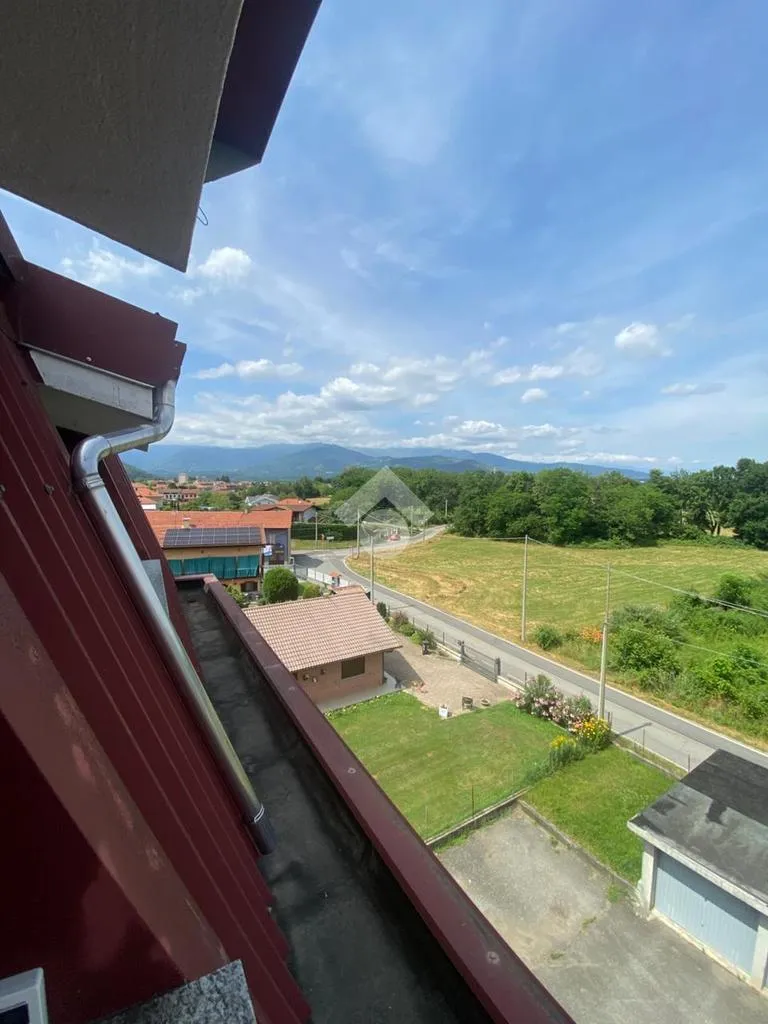 Rõdu - Mansard Flat with Panoramic View in Cafasse