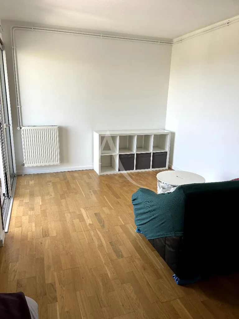 Séjour - Studio avec Balcon et Vue Dégagée à Les Cévennes