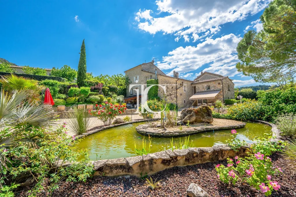 Aed - 18th-Century Bastide with Pool in Ardèche Valley