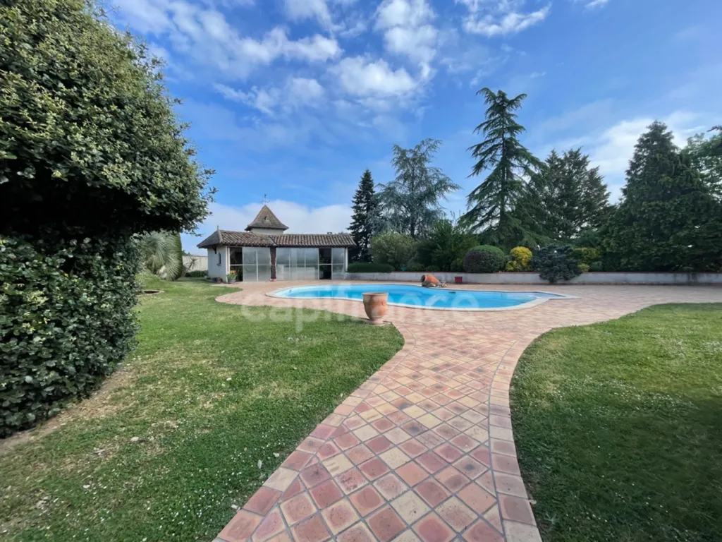 pool_area