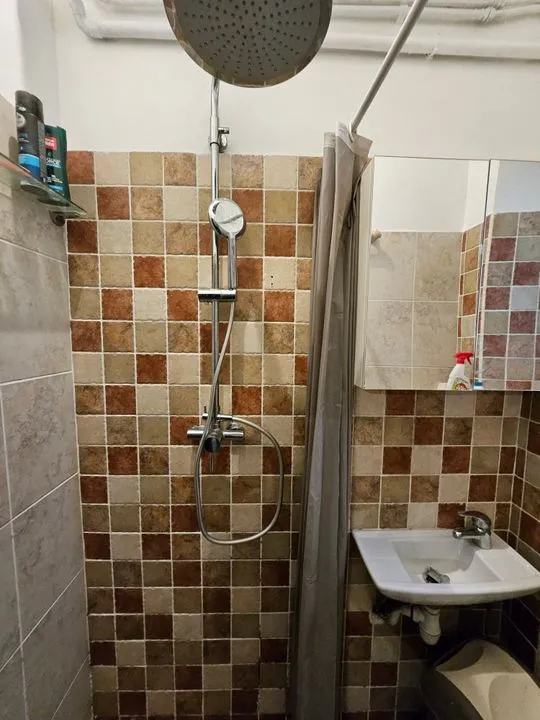 Salles de bain - Studio Meublé à Louer à Ajaccio