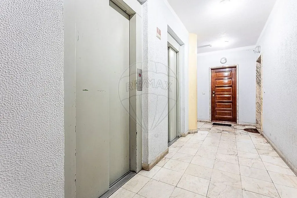 Esik - Luxury Duplex Flat in Sintra