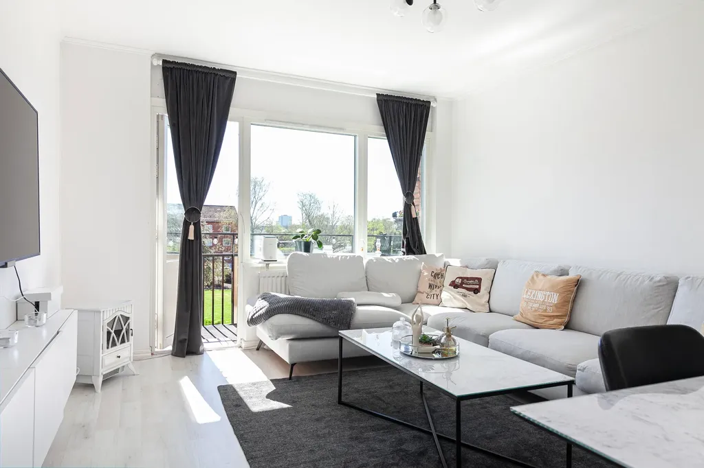Séjour - Renovated Two-Bedroom Flat with Balcony in Bjuv