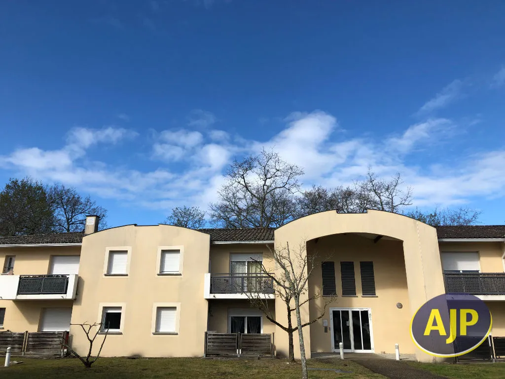 Extérieur - Appartement avec Terrasse sur Parc à Saint-Laurent-Médoc