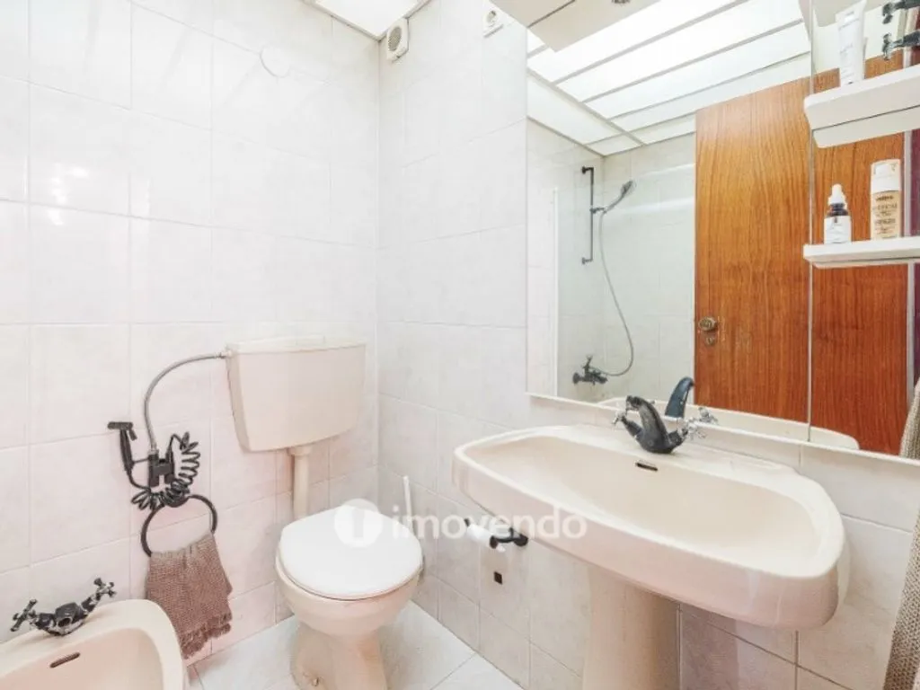 Salles de bain - Luxury Flat with Fireplaces in Almada