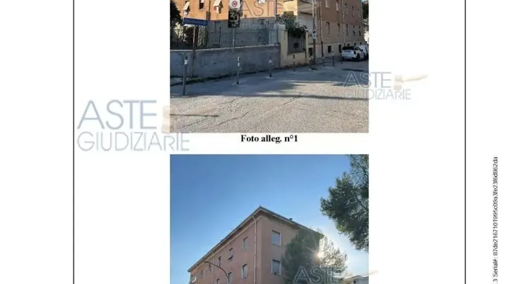 Apartment with Attic and Cellar in Jesi