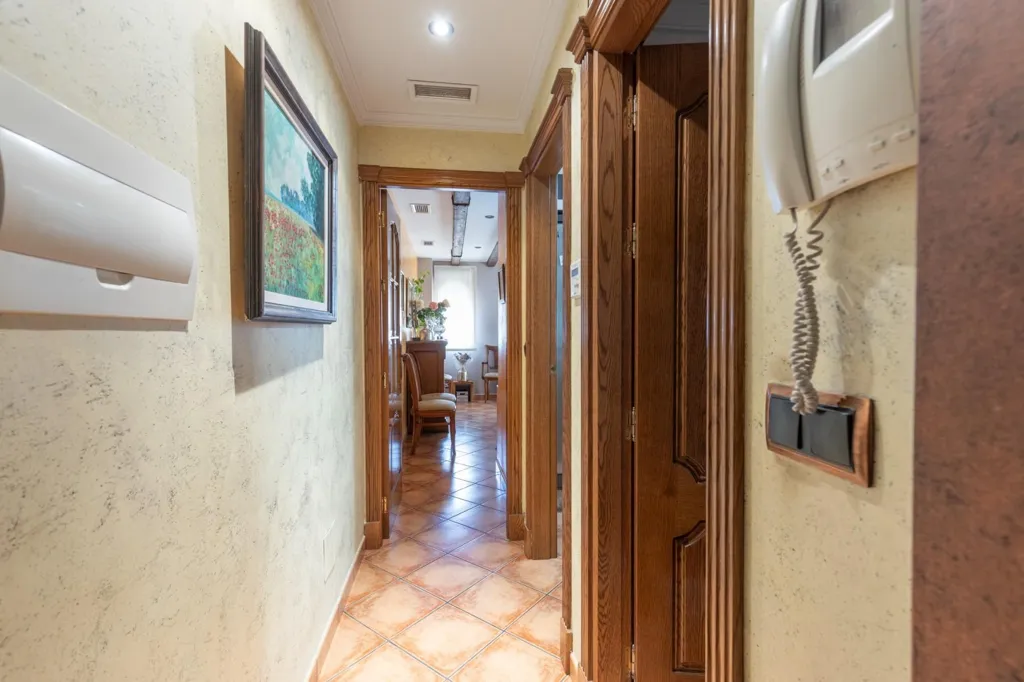 hallway_entrance