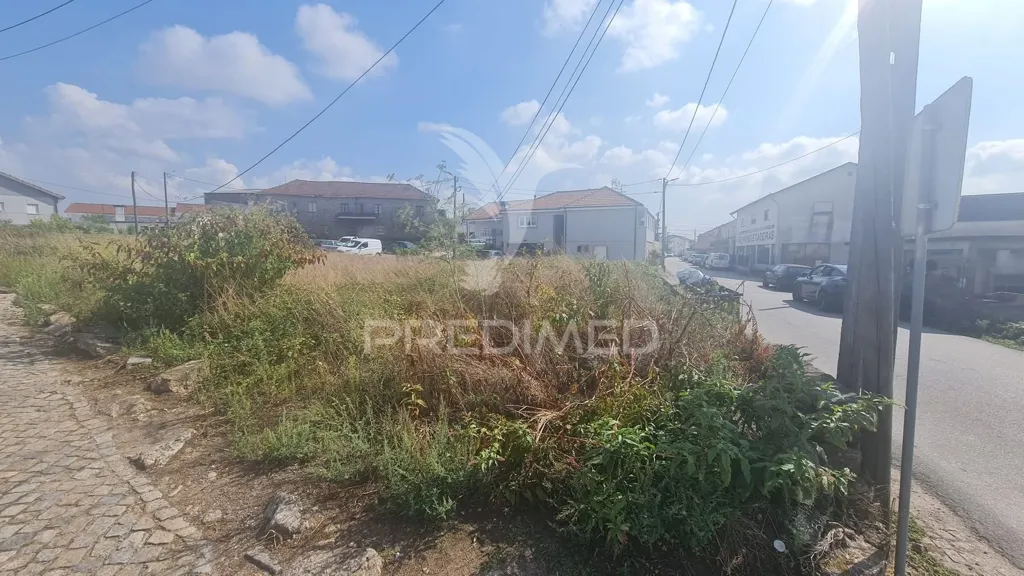Extérieur - Residential Plot with 4 Homes in Frazão