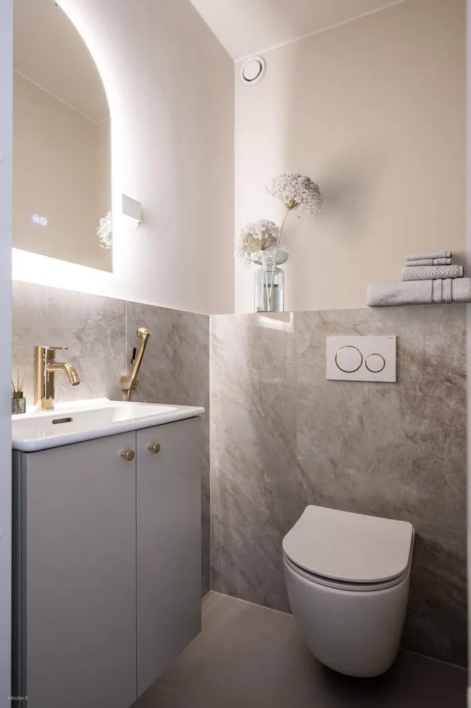 Badezimmer - Fully Renovated Apartment with River Views in Oulu