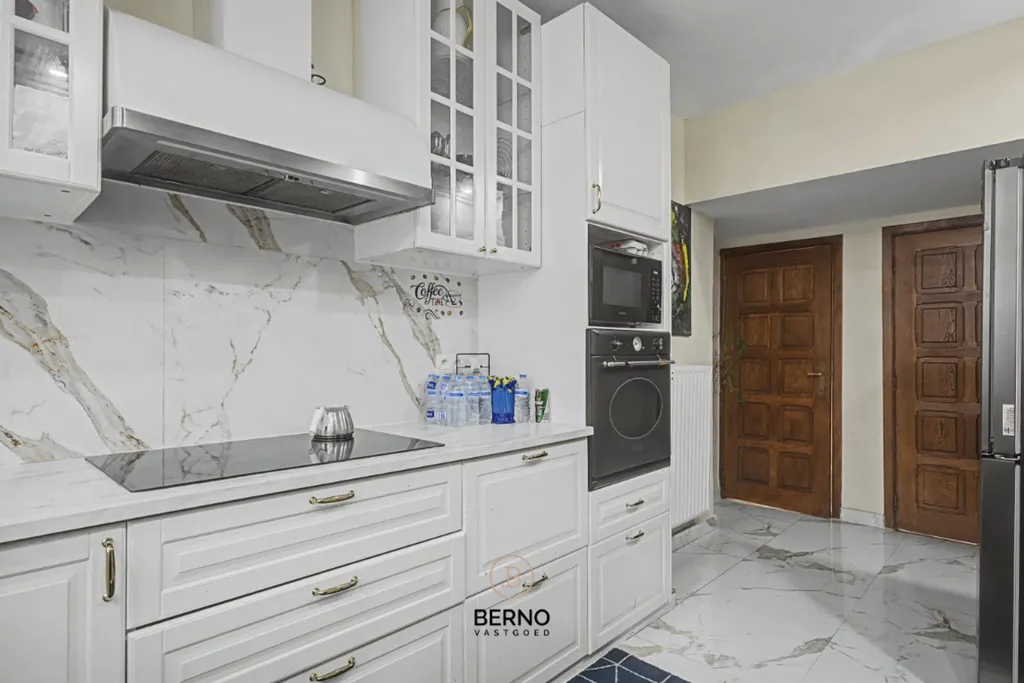 Cucina - Renovated House with Garden in Temse