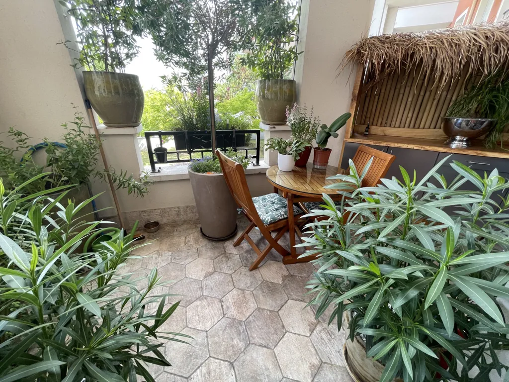 Terrass - Duplex Apartment with Terrace in Saint-Ouen-l'Aumône