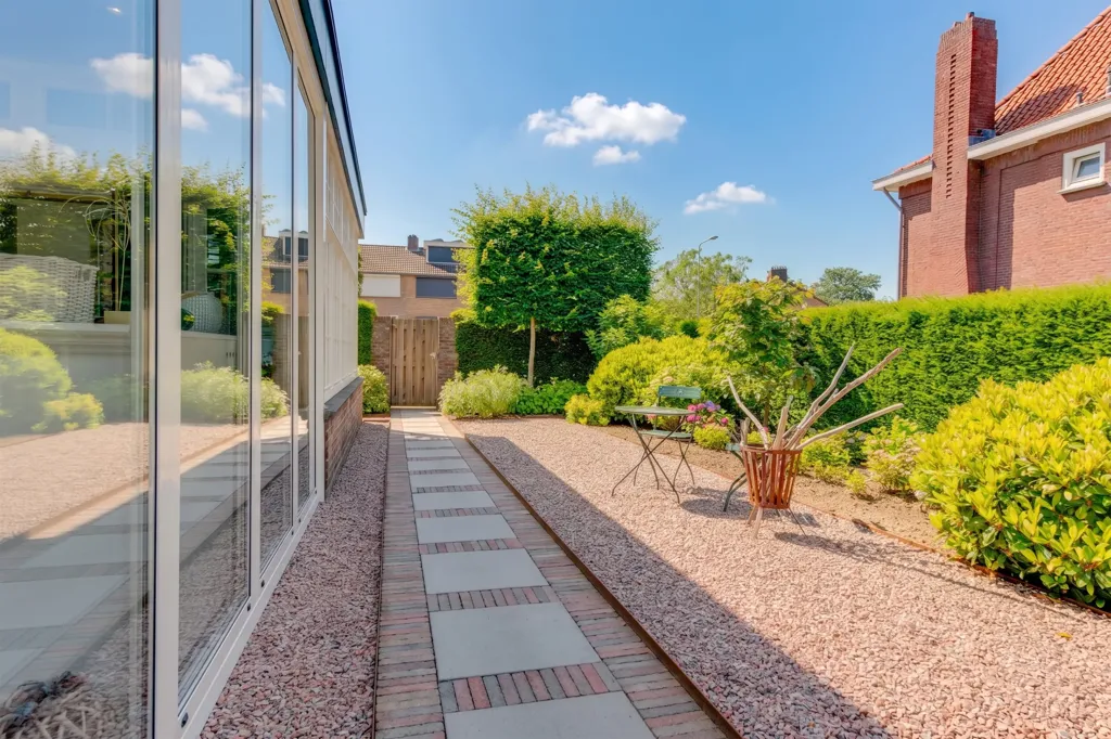 Jardin - Monumental House with Mijnsteenberg View in Heerlen