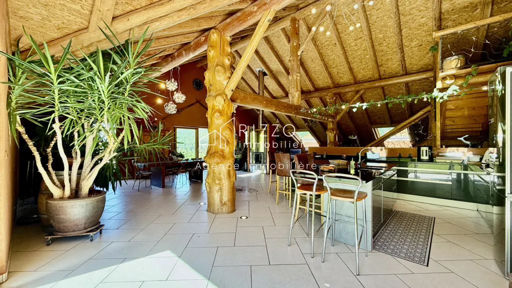 Dining Room - House with Ski Access in Mijoux