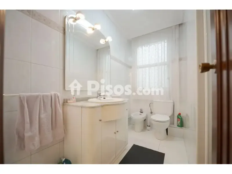 Vannitoad - 3-Bedroom Flat with Ascensor in Eibar