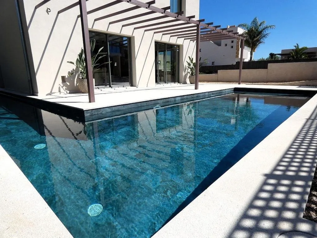 Piscine - Contemporary Villa with Pool in Montferrutx