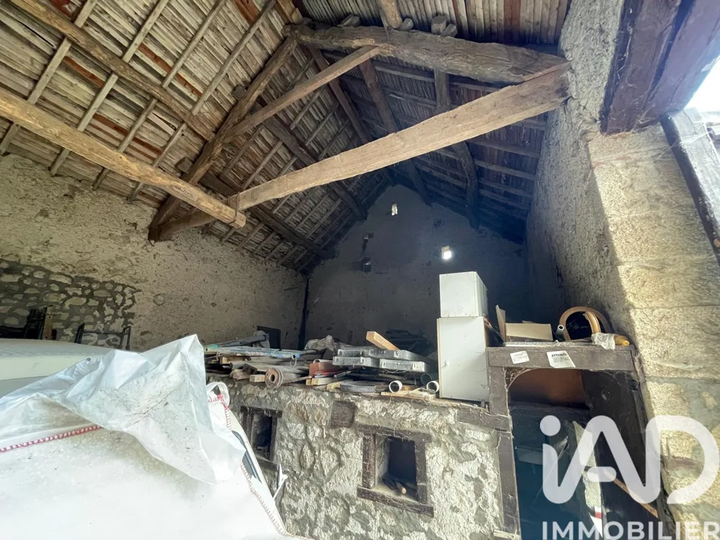 Toad - Rustic Maison à Rénover in Servant