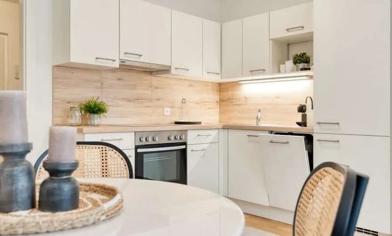 Cuisine - Provisions-Free Apartment with Balcony in Simmering