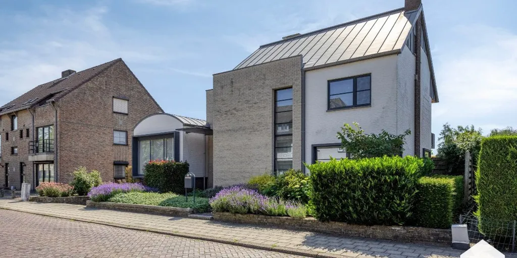 Esterno - Renovated Villa in Neerpelt Centre