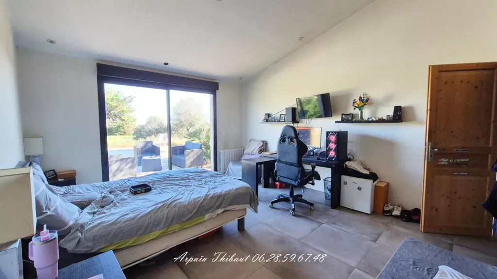 Chambres - Maison de plain-pied avec piscine à Valensole