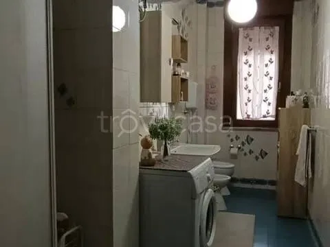 Bagni - Spacious Apartment with Balconies in Caserta