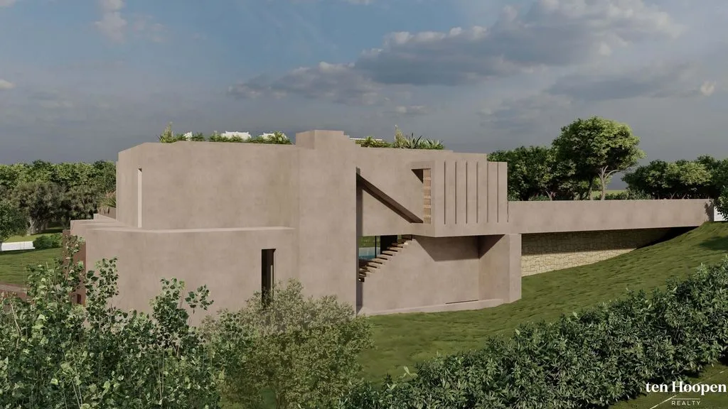 Development Land with Golf Course Access in Odiáxere